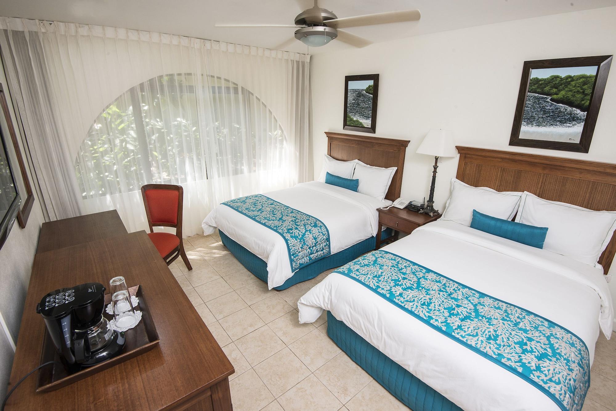 Hotel Punta Leona Хако Экстерьер фото