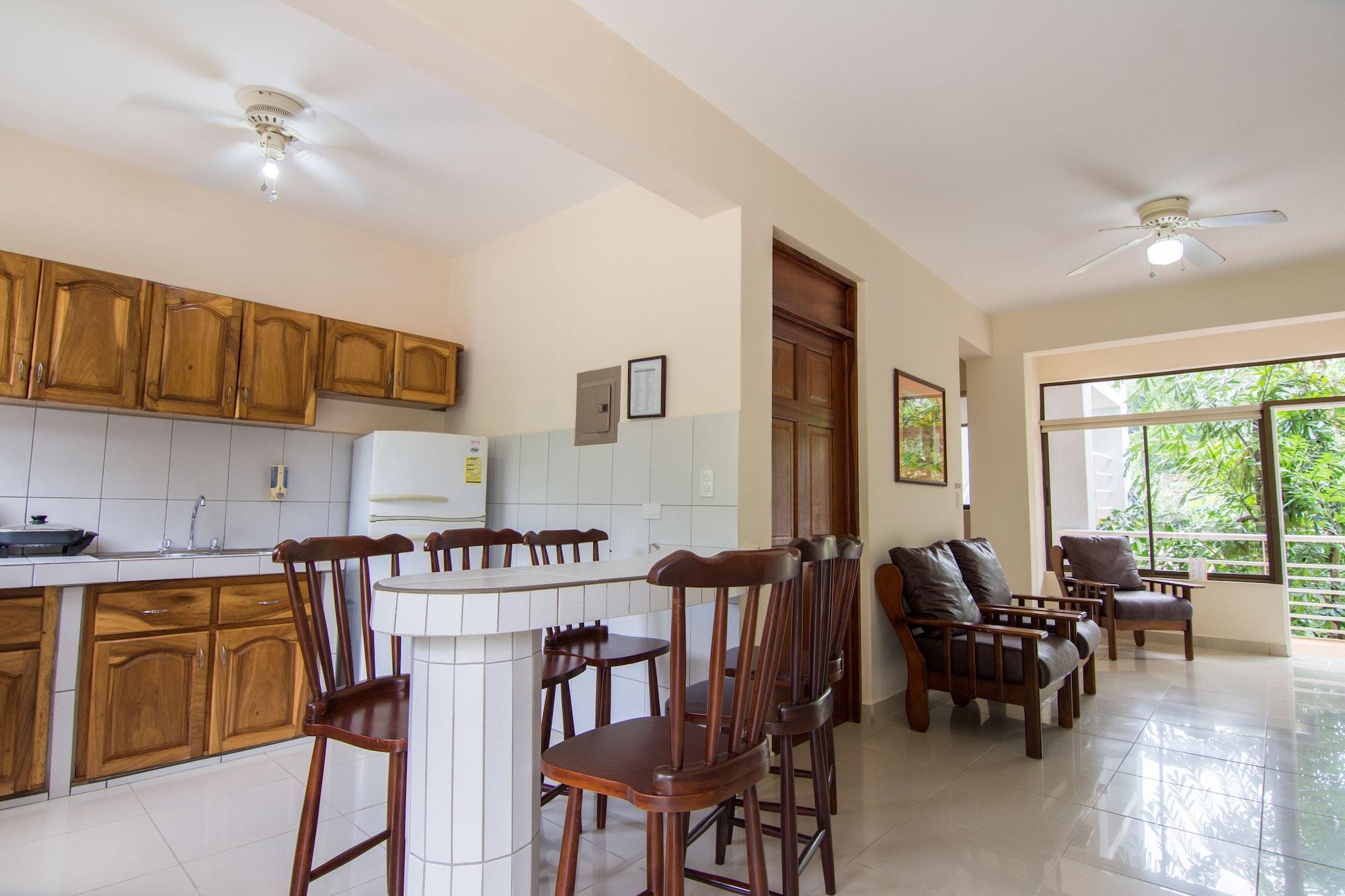 Hotel Punta Leona Хако Экстерьер фото