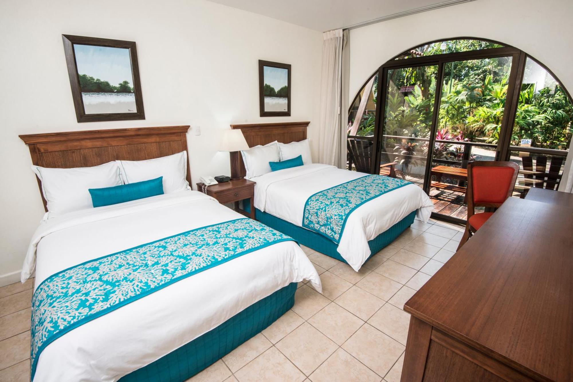 Hotel Punta Leona Хако Экстерьер фото