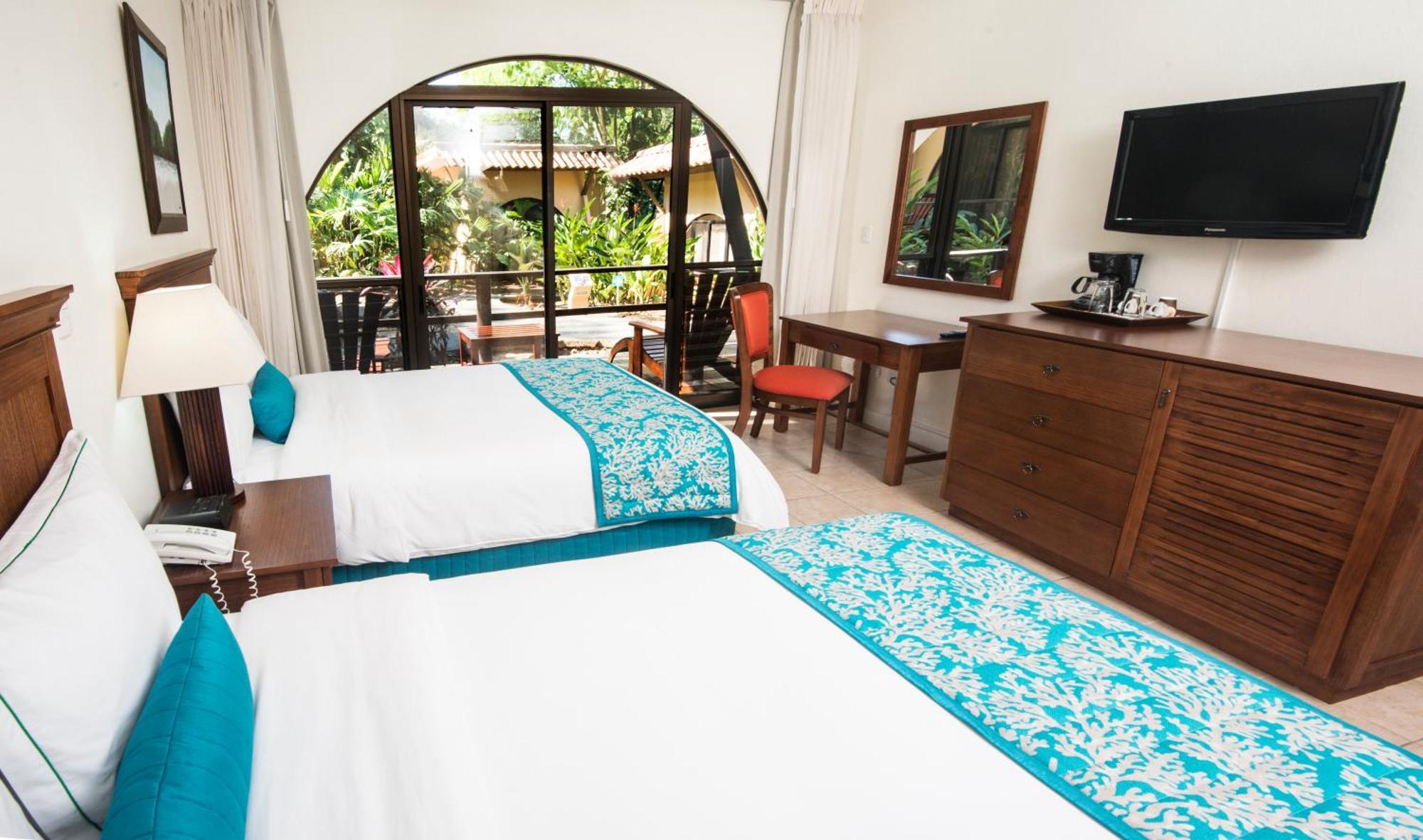 Hotel Punta Leona Хако Экстерьер фото
